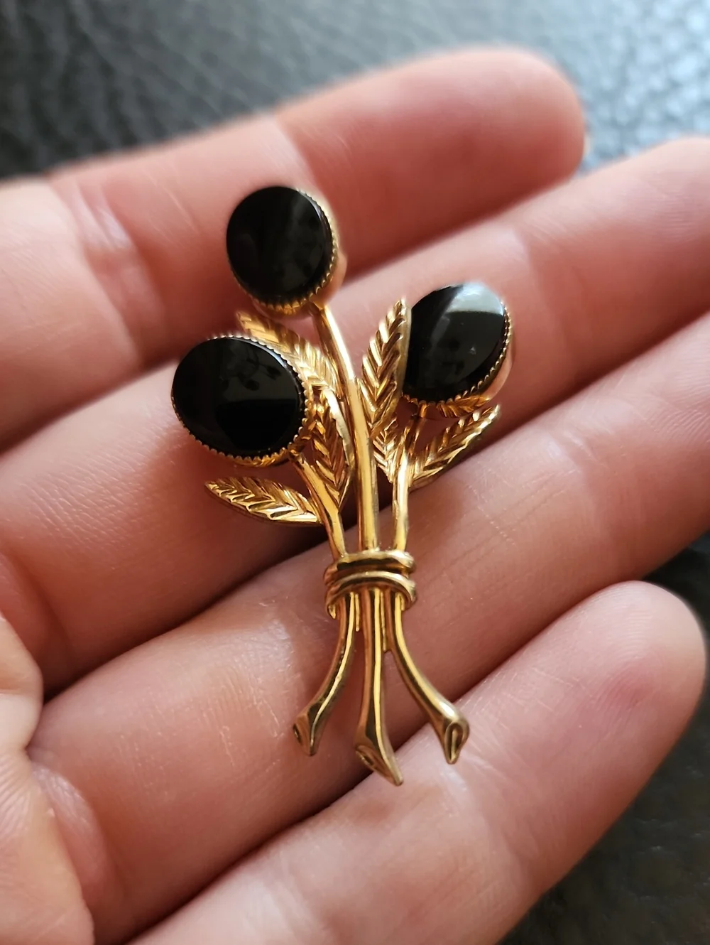 VTG Gold Filled Black Floral Bouquet Brooch - Classic Womens Jewelry